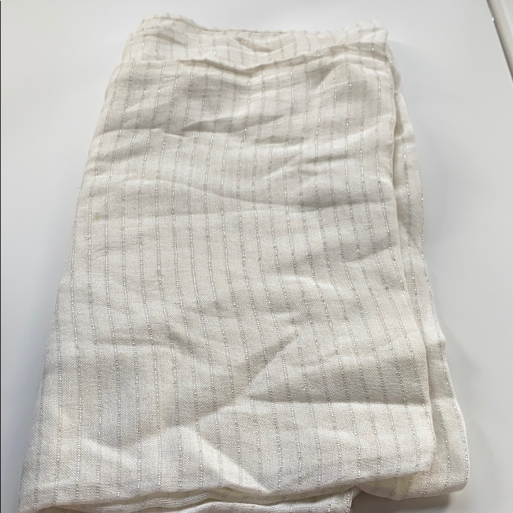 American eagle white infinity scarf